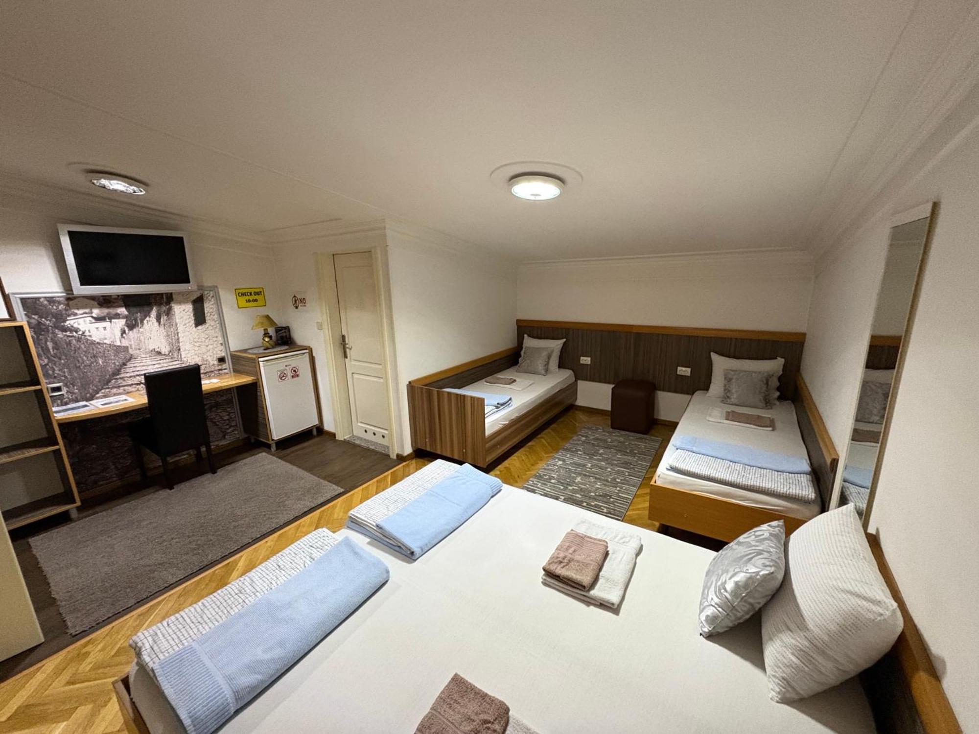 Hostel Dino โมสตาร์ ภายนอก รูปภาพ
